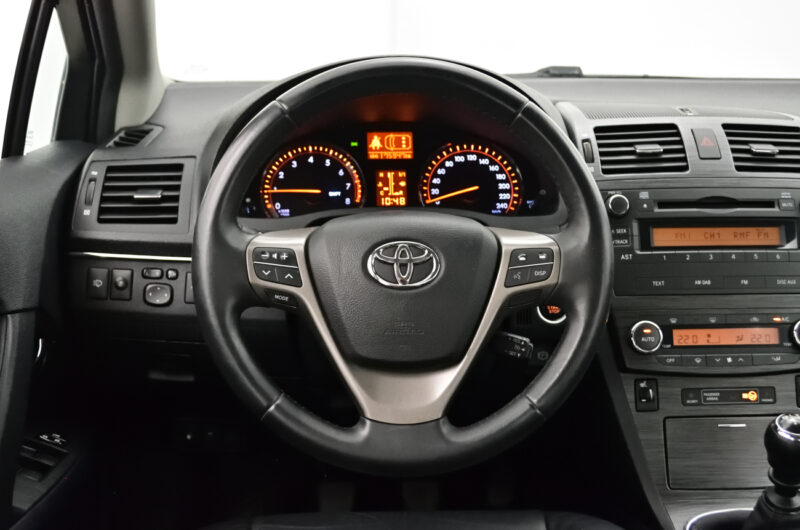 TOYOTA AVENSIS 1.8 147KM 2011′ Polska Marża