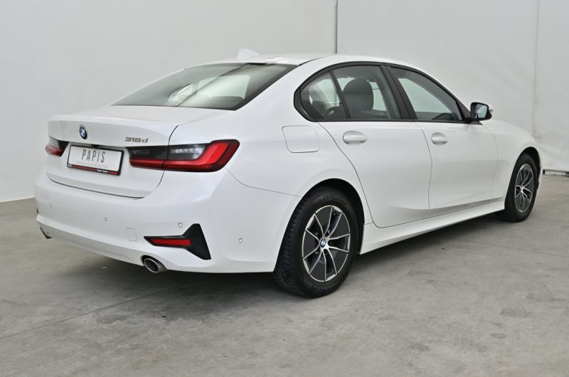 BMW 318D 2021r 2.0diesel 150KM biała FV23%
