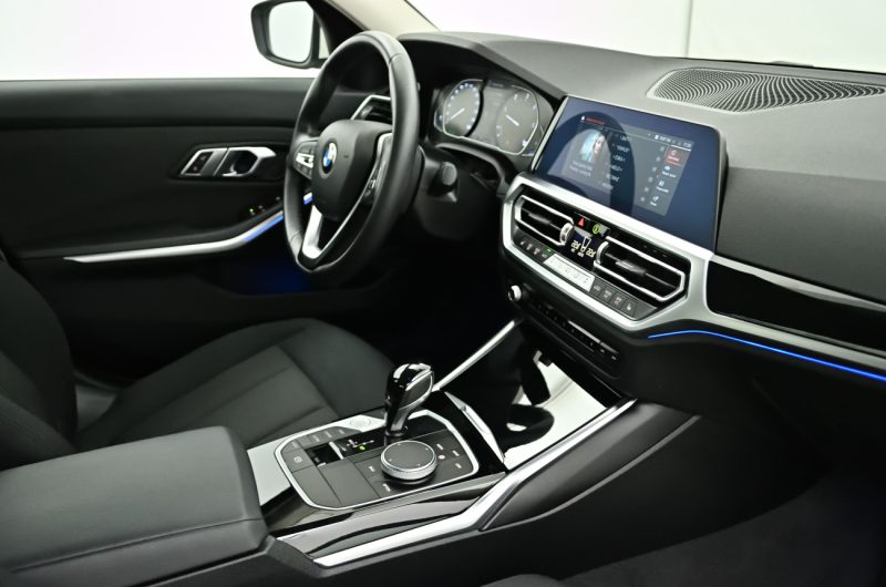 BMW 318D 2021r 2.0diesel 150KM biała FV23%