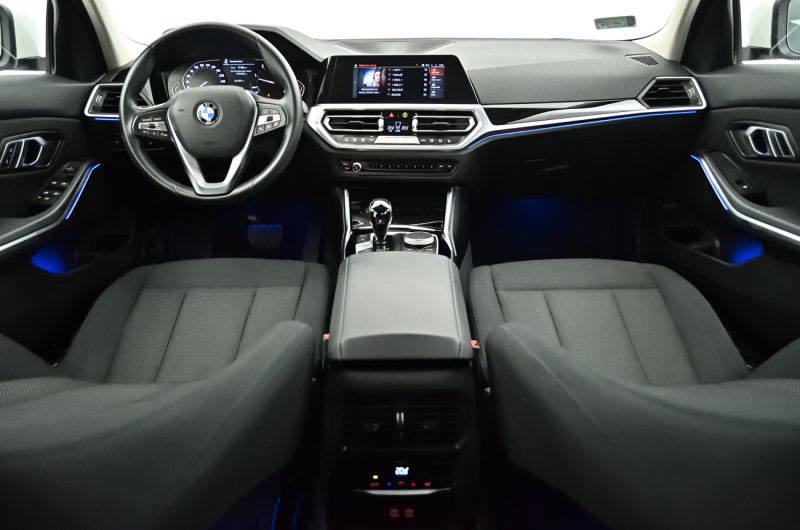 BMW 318D 2021r 2.0diesel 150KM biała FV23%