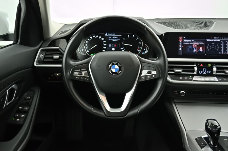 BMW 318i 2021r 2.0 Benzyna 156KM SalonPL ASO VAT23