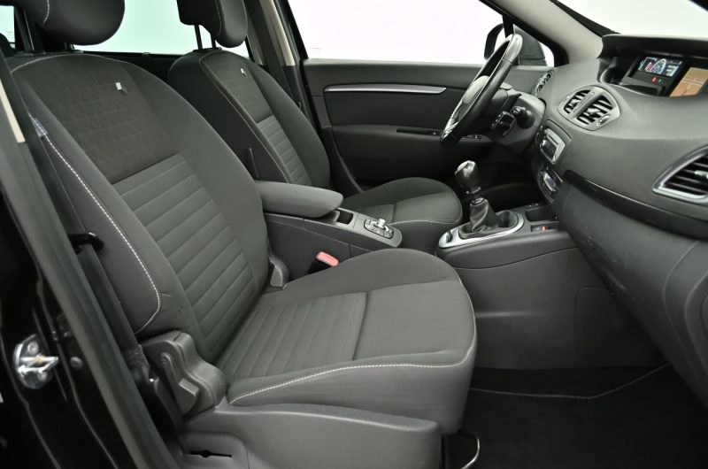 Renault Scenic 2015r 1.6 Diesel 130KM Limited 7 Osób VATmarża