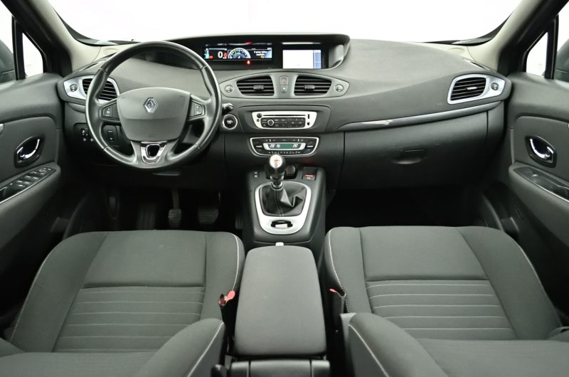 Renault Scenic 2015r 1.6 Diesel 130KM Limited 7 Osób VATmarża