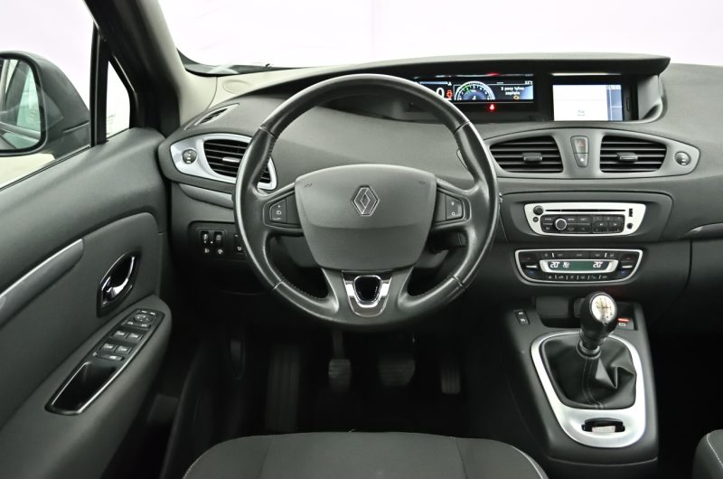 Renault Scenic 2015r 1.6 Diesel 130KM Limited 7 Osób VATmarża