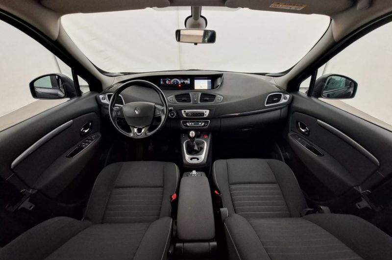 Renault Scenic 2015r 1.6 Diesel 130KM Limited 7 Osób VATmarża