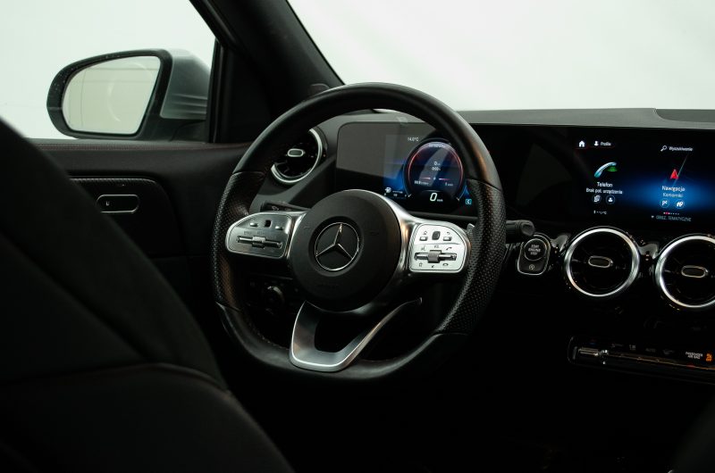Mercedes- Benz GLA 220 2018r 1.3 Benzyna AMGLine Automat SalonPL VAT23