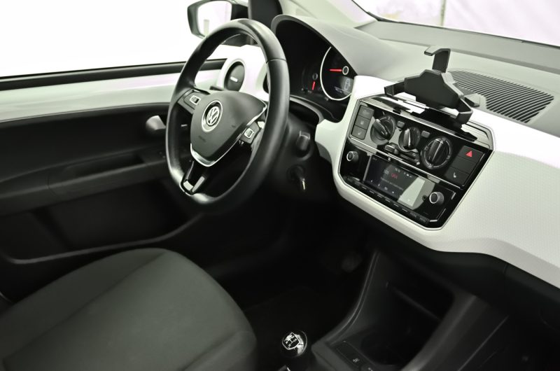 Volkswagen UP! 2019r 1.0 Benzyna 60KM Move SalonPL VATmarża