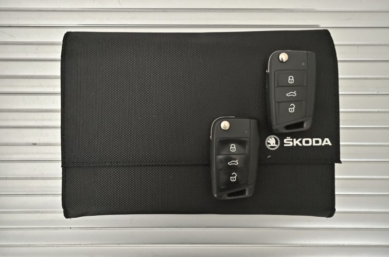 Skoda Octavia 2018r 2.0 Benzyna 230KM RS 230 SalonPL Automat SalonPL VATmarża