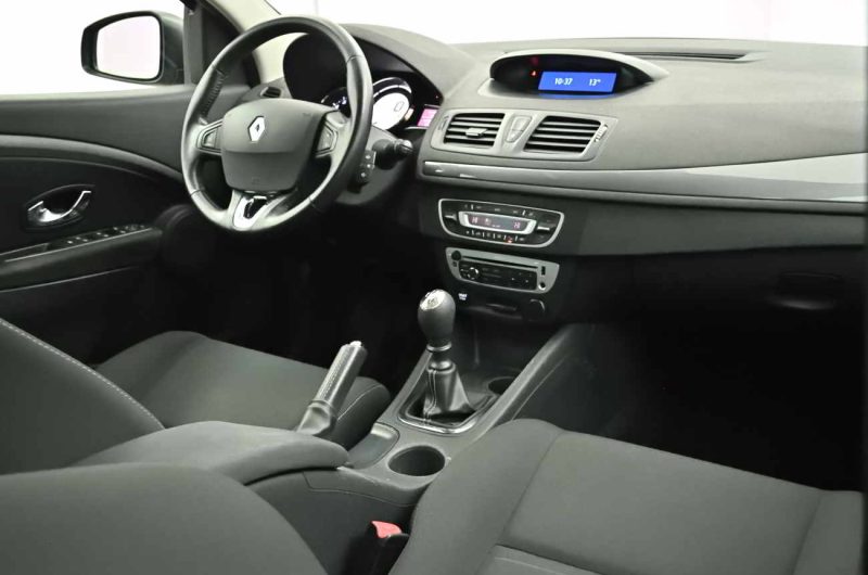 Renault Megane Kombi 1.2 115KM 2016R Limited Klimatronik Tempomat FV Marża