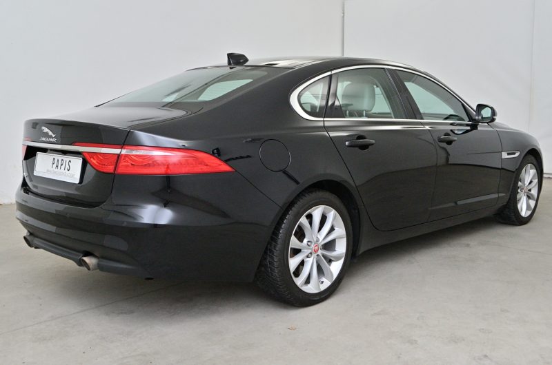 Jaguar XF 2018r 2.0Benzyna 250KM Prestige SalonPL VATmarża