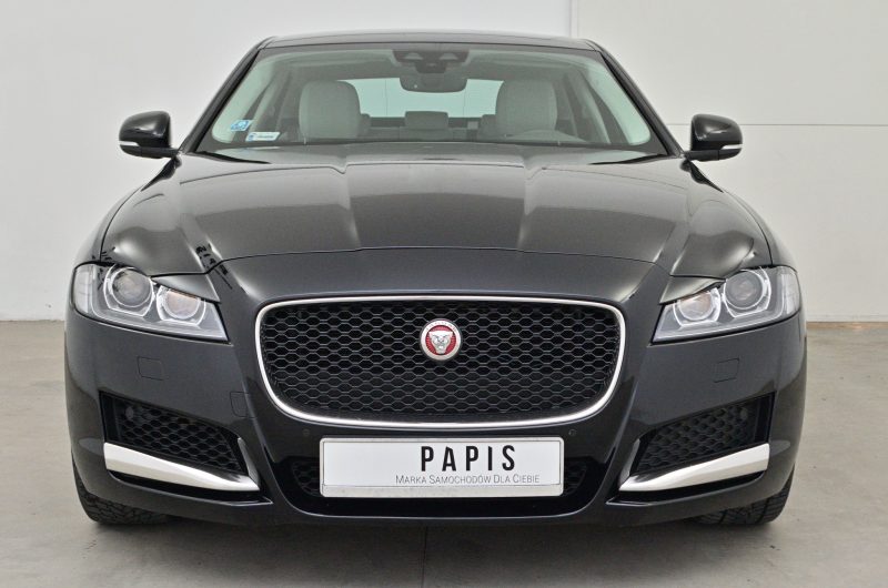 Jaguar XF 2018r 2.0Benzyna 250KM Prestige SalonPL VATmarża
